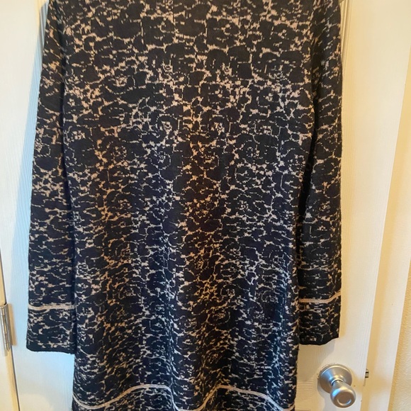 High Quality Baby Alpaca Sweater by Kuna- So pretty and ultra soft! Medium - Picture 5 of 6